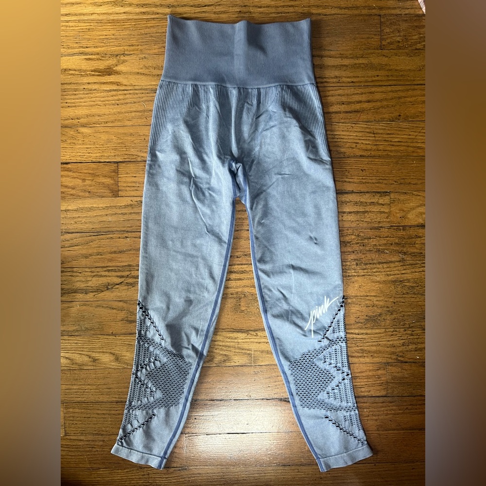 Victoria’s Secret Pink athletic leggings. Size x-small. Dusty blue. Like new.